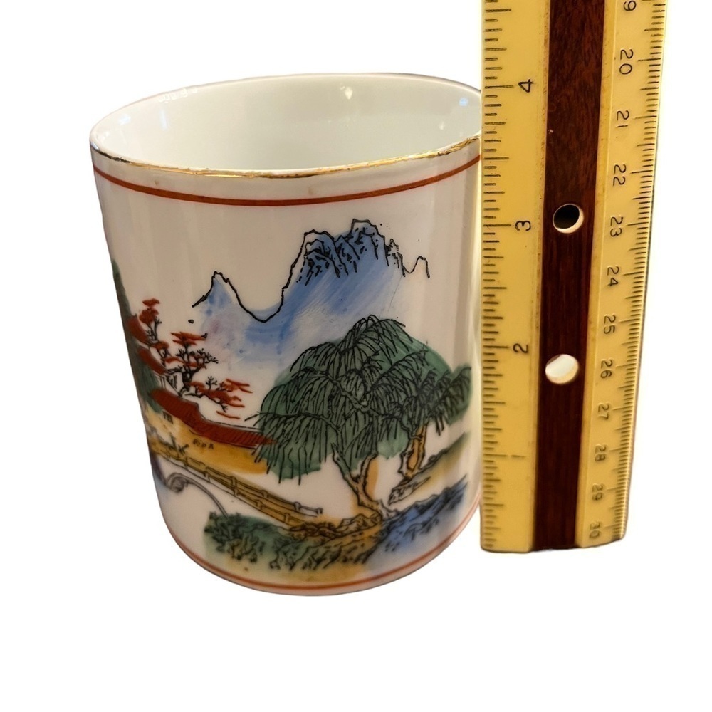 Elegant Japanese mug, from Kyoto. Design goes all around mug. Sweet. - Picture 5 of 6